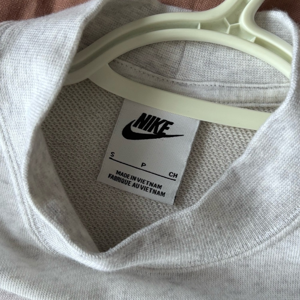 Nike Cropped Crewneck Sweatshirt in Light Grey - Picture 6 of 11